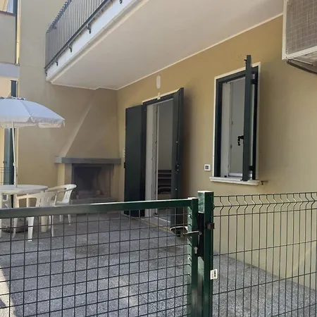 Apartman Relaxing With A Playground And Pool