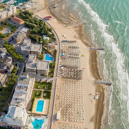 Apartman Relaxing With A Playground And Pool Bibione
